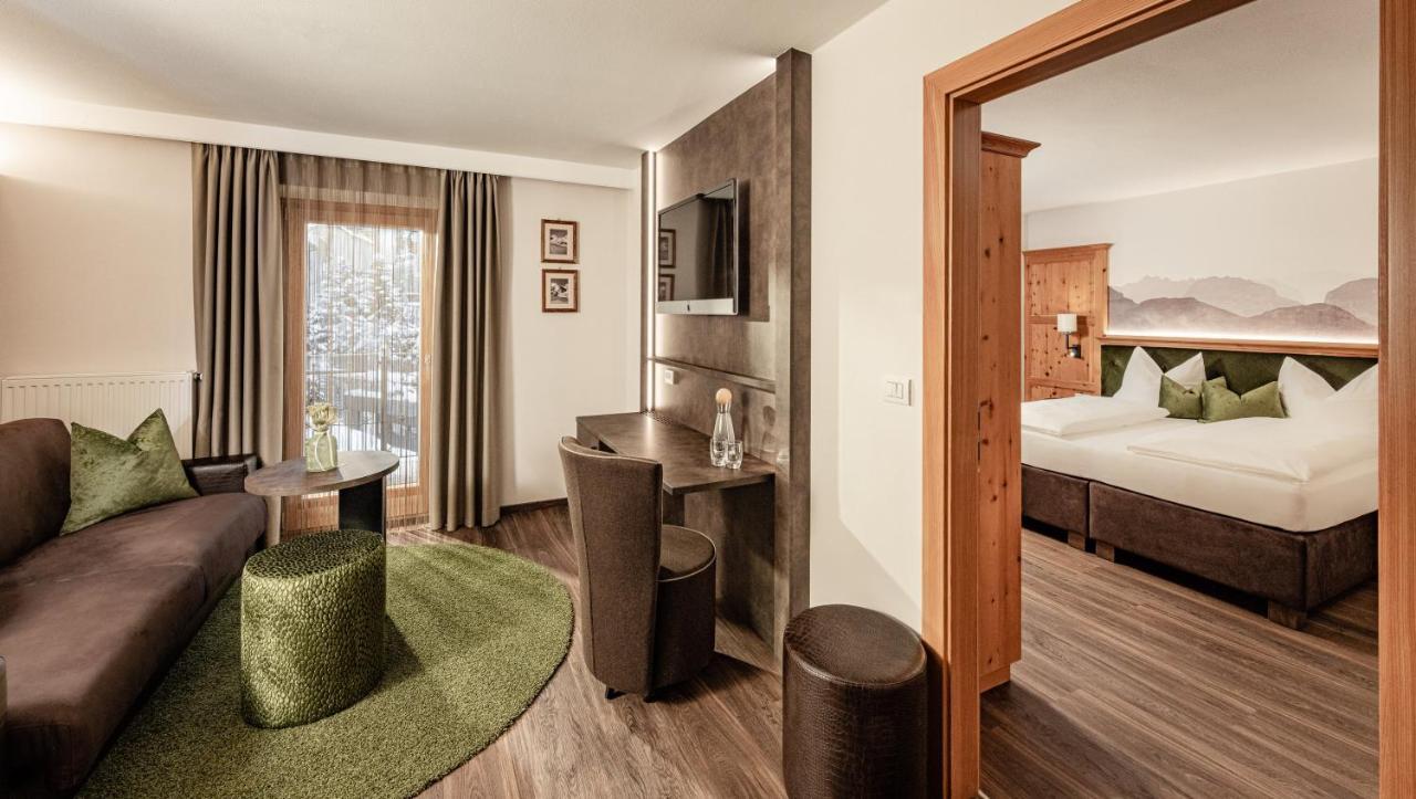 Boutique & Fashion Hotel Maciaconi - Gardenahotels Santa Cristina Val Gardena Экстерьер фото