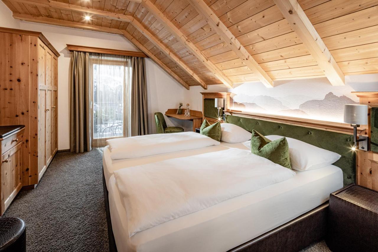 Boutique & Fashion Hotel Maciaconi - Gardenahotels Santa Cristina Val Gardena Экстерьер фото