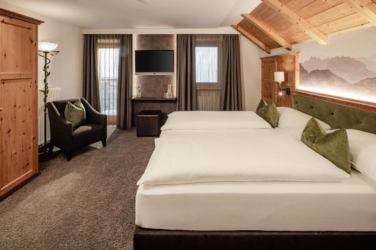 Boutique & Fashion Hotel Maciaconi - Gardenahotels Santa Cristina Val Gardena Экстерьер фото